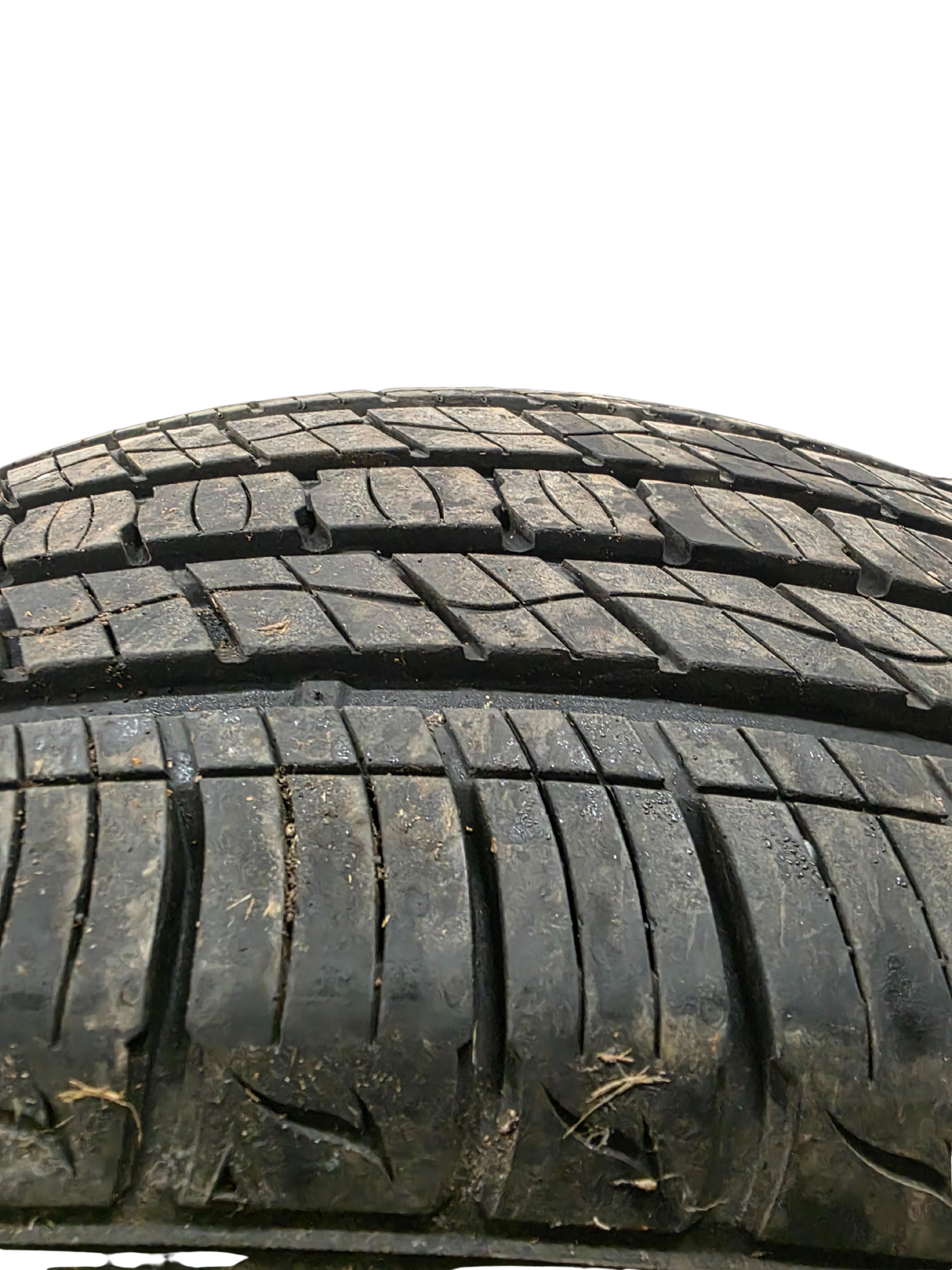 2356517 USED TIRE SINGLE 8.5/32nds Kumho Crugen premium 440tw