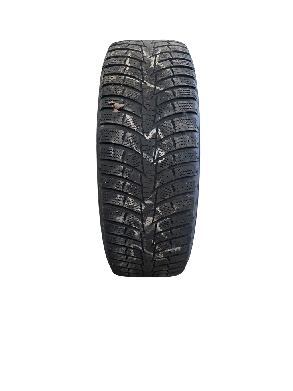 2356517 USED WINTER TIRE-3of 3 matches 4/32nds center 8/32nds outer edge
